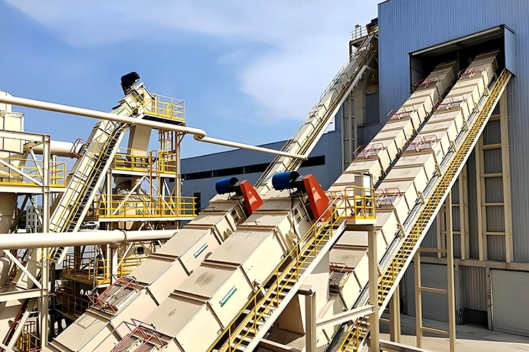 Inclined Drag Chain Conveyor