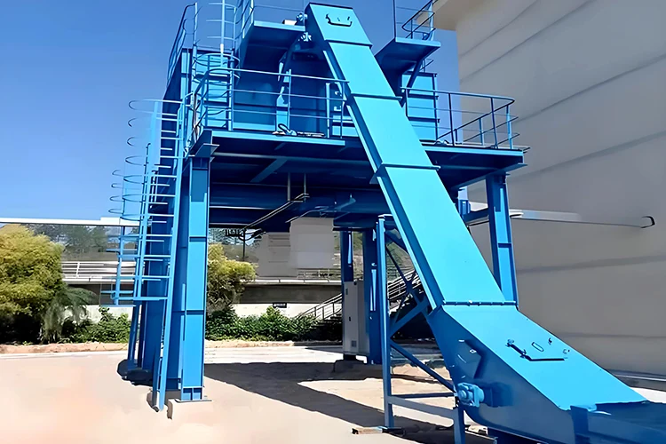 Inclined Drag Chain Conveyor